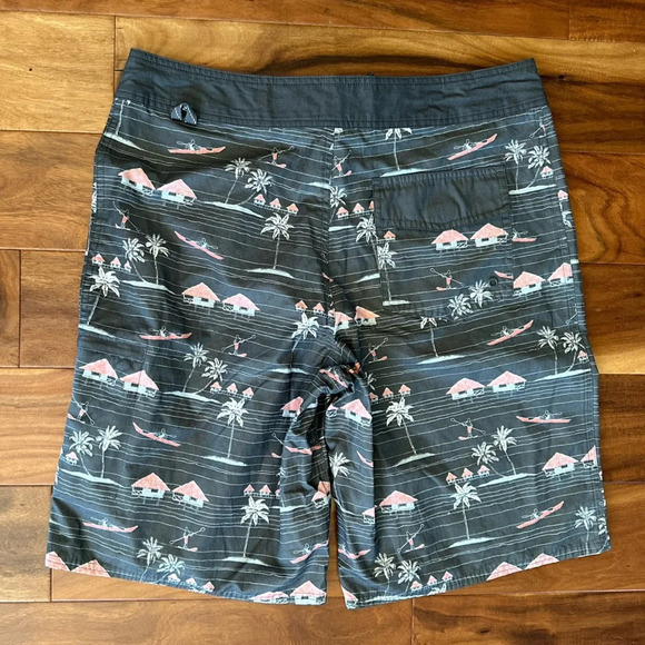 Mossimo Grey Men’s Board Shorts size 36 - Picture 3 of 4